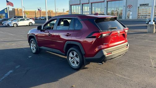 2022 Toyota RAV4 XLE