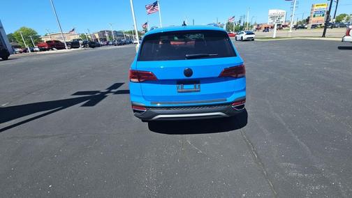 Blue 2023 Volkswagen Taos 1.5T SEL