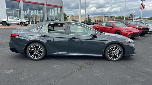 2025 Toyota Camry XLE