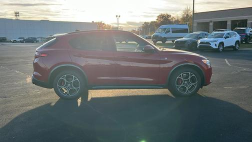 2022 Alfa Romeo Stelvio Ti