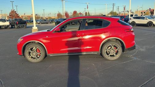 2022 Alfa Romeo Stelvio Ti