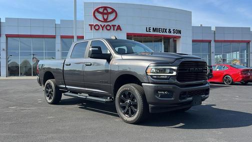2023 RAM 2500 Laramie Crew Cab 4x4 6'4' Box