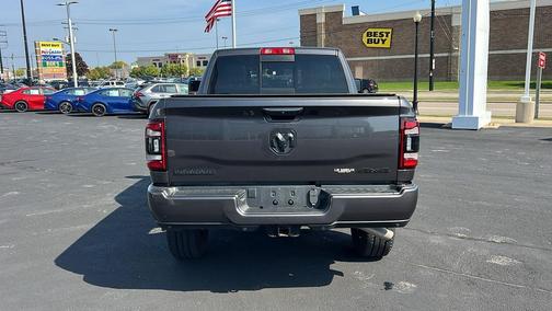 2023 RAM 2500 Laramie Crew Cab 4x4 6'4' Box