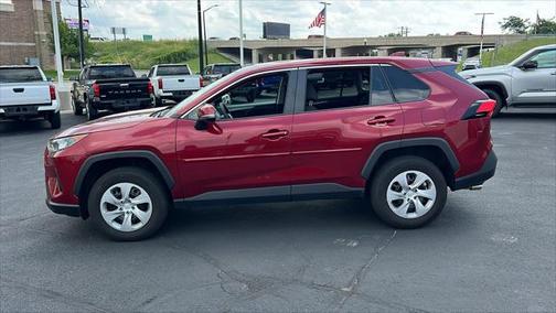 2022 Toyota RAV4 LE