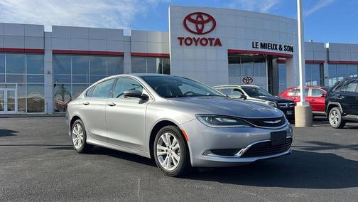 2015 Chrysler 200 Limited
