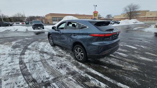 2023 Toyota Venza LE