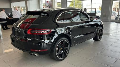 2018 Porsche Macan Turbo
