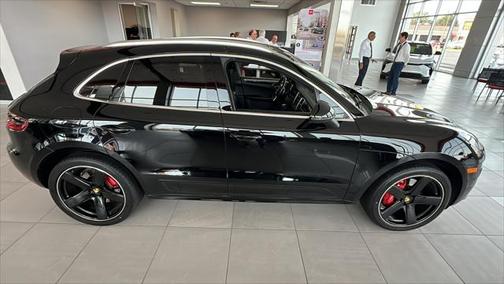 2018 Porsche Macan Turbo