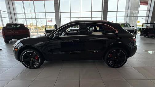 2018 Porsche Macan Turbo
