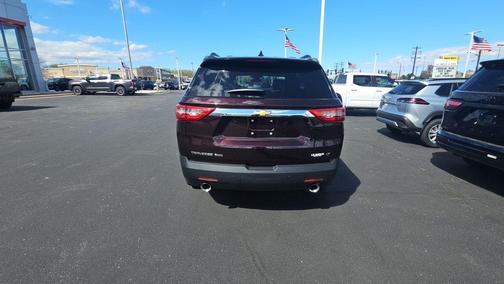 Black Cherry Metallic 2021 Chevrolet Traverse LT Leather
