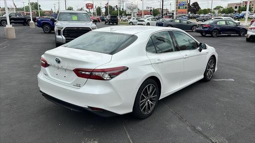 2021 Toyota Camry Hybrid XLE