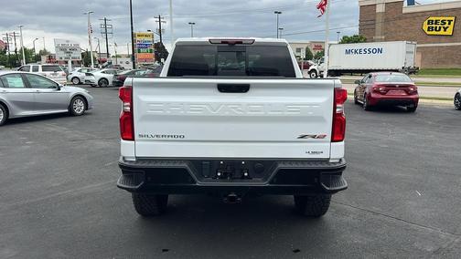2023 Chevrolet Silverado 1500 ZR2