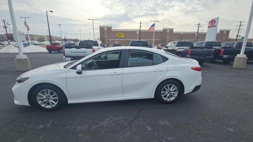 Ice 2025 Toyota Camry LE