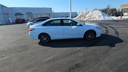2016 Toyota Camry XSE