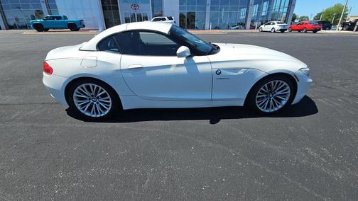 Alpine White 2012 BMW Z4 sDrive35i