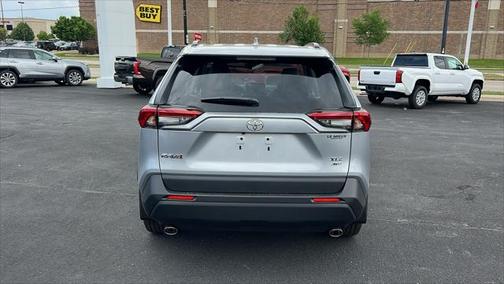 2025 Toyota RAV4 XLE Premium