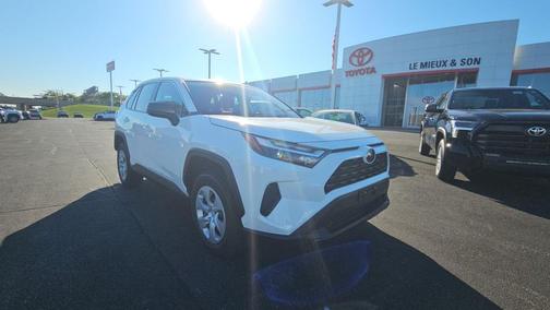 Ice 2025 Toyota RAV4 LE