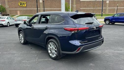 2022 Toyota Highlander Limited