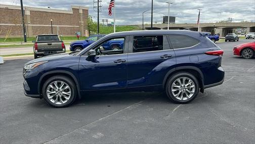 2022 Toyota Highlander Limited