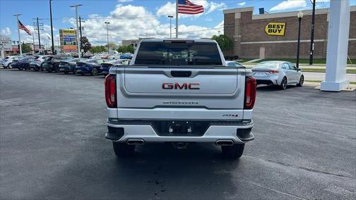 2022 GMC Sierra 1500 AT4