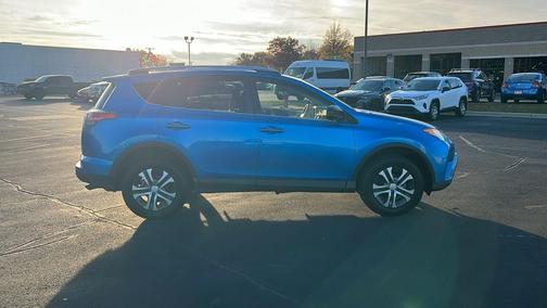 2016 Toyota RAV4 LE