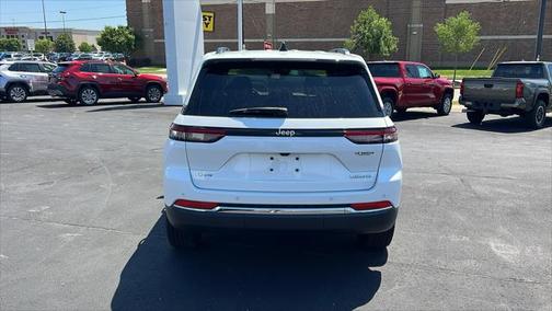 2023 Jeep Grand Cherokee Laredo
