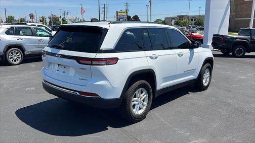 2023 Jeep Grand Cherokee Laredo