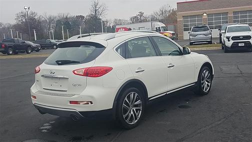 2017 INFINITI QX50 Base