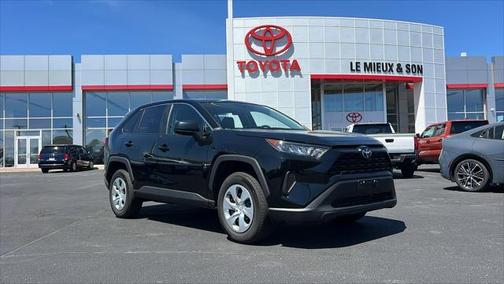 2022 Toyota RAV4 LE