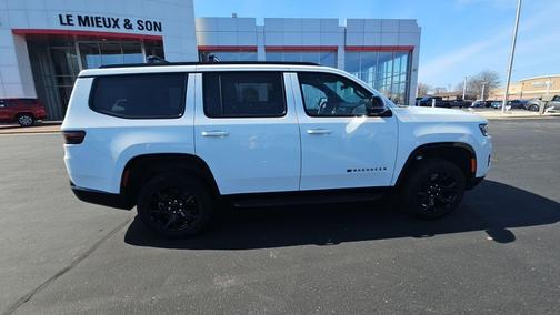 Bright White Clearcoat 2023 Jeep Wagoneer Series II Carbide 4x4