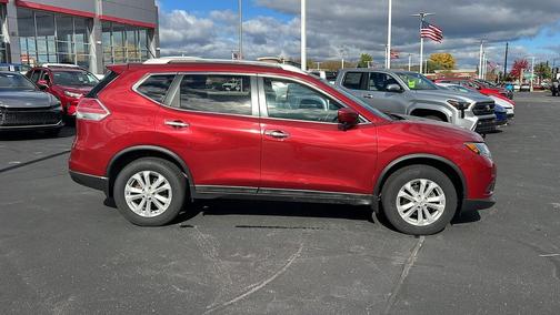 2016 Nissan Rogue SV