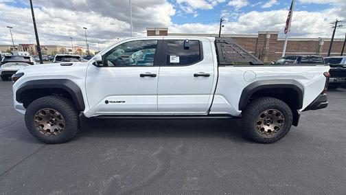 Ice 2026 Toyota Tacoma Hybrid Trailhunter