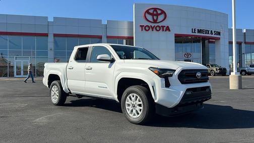 2025 Toyota Tacoma SR5