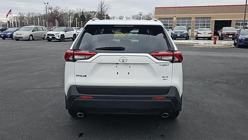 2024 Toyota RAV4 XLE