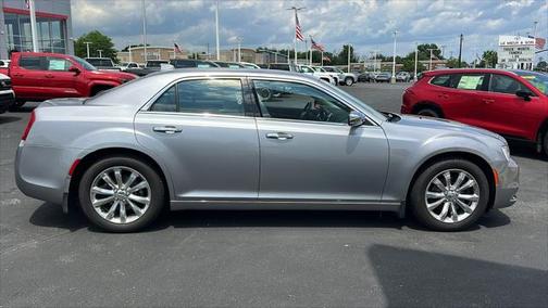 2018 Chrysler 300 Limited
