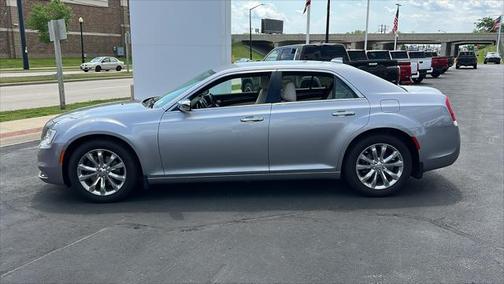 2018 Chrysler 300 Limited