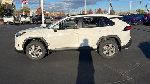 2025 Toyota RAV4 Hybrid XLE