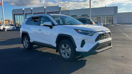 2025 Toyota RAV4 Hybrid XLE
