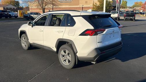 2025 Toyota RAV4 Hybrid XLE