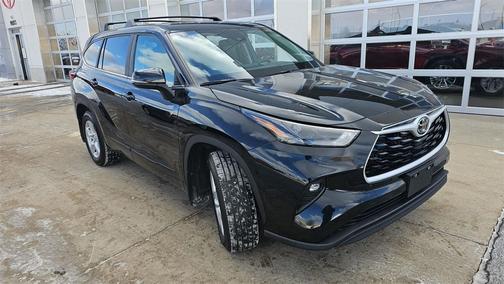 2023 Toyota Highlander LE