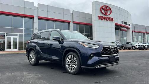 2022 Toyota Highlander Platinum