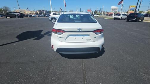 Pearl 2026 Toyota Corolla LE