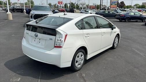 2010 Toyota Prius III