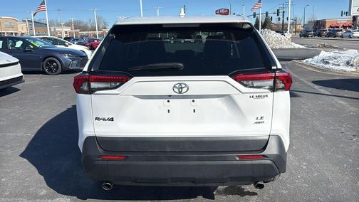 2024 Toyota RAV4 LE
