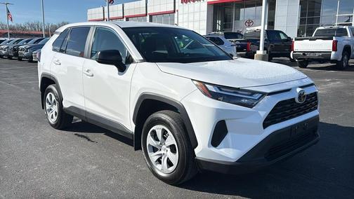 2024 Toyota RAV4 LE