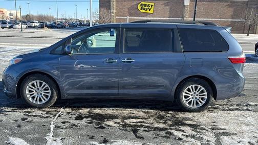 2015 Toyota Sienna XLE