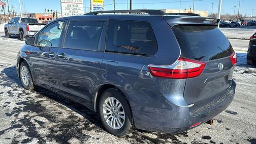 2015 Toyota Sienna XLE