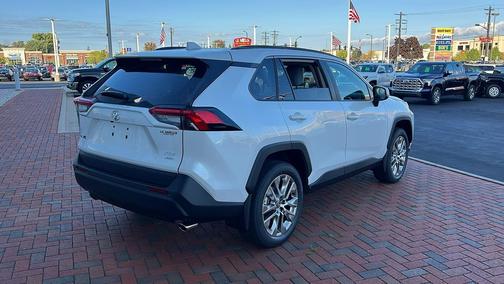 2025 Toyota RAV4 XLE Premium