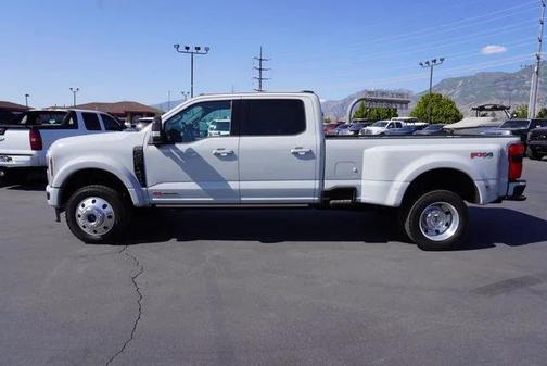 2025 Ford F-450 Platinum
