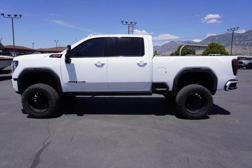 2024 GMC Sierra 2500 AT4